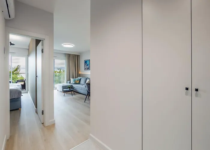 דירה Zachod Slonca Z Widokiem Na Morze 320 -perlowa Przystan-holiday סיאנוז'טי